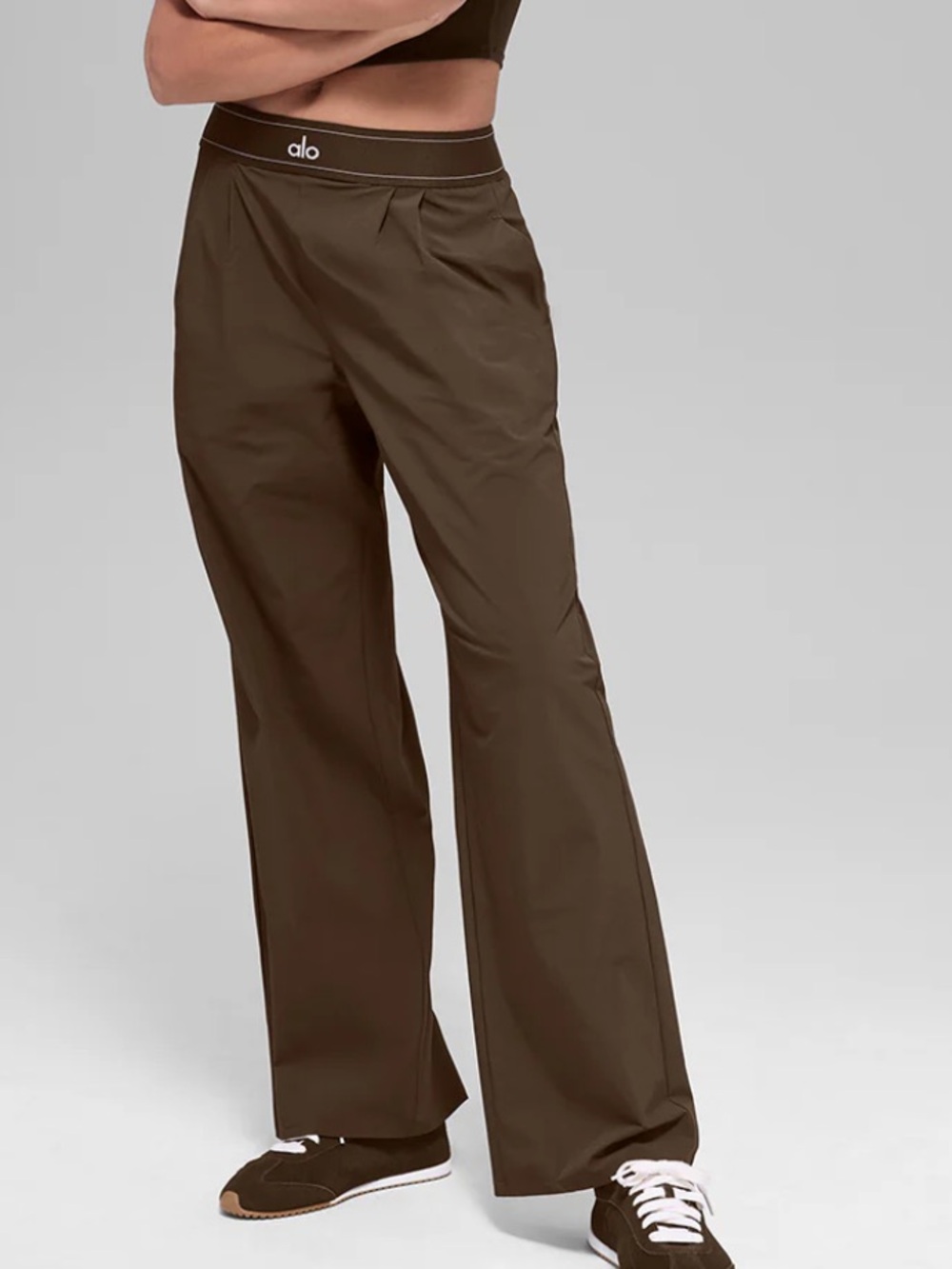 ALO Suit up trouser regular brand new size Small.  $148 Retail.  Espresso